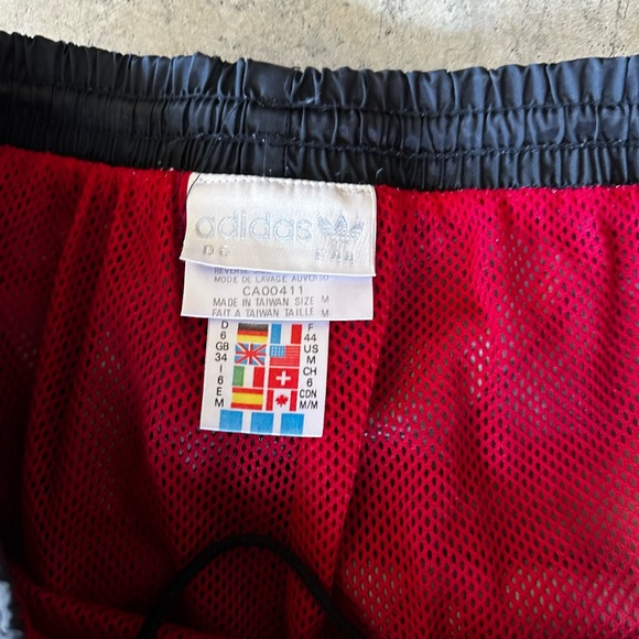 VINTAGE ADIDAS TRACKPANTS - Picture 4 of 4